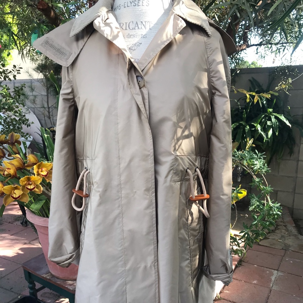 Burberry light coat